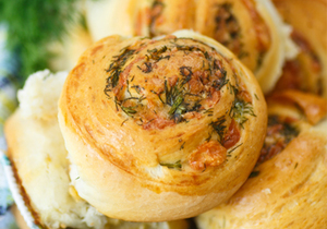 Recipe: Super Savoury Bread Rolls