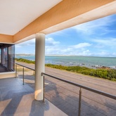 Waves and Whales House - Franskraal