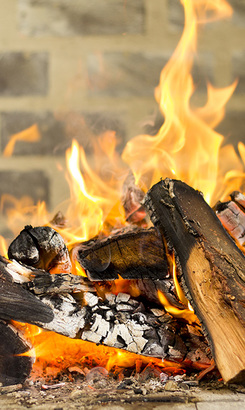 kleinmond_accommodation_njr_cottage_fire_place_1537944554