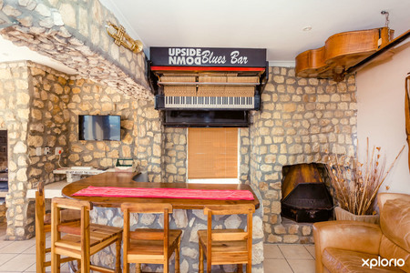 Stone_house_bar_area_1540476418
