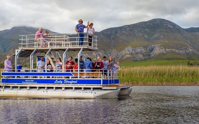 Lady_stanford_boat_on_river_1519733797_1542187236 Lady_stanford_boat_on_river_1519733797_1542187236