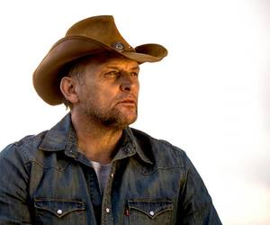 Steve Hofmeyr @ Panorama Nature's Haven Venue