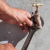 Fixing tap