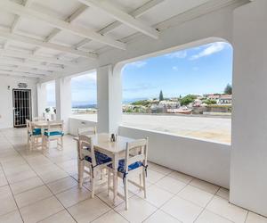 Artist exhibiting at Gansbaai Boarding Lodge