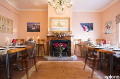 stanford_places_to_eat_restaurants_la_trattoria_inside_italian_restaurant_1548336665