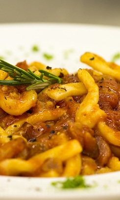 stanford_places_to_eat_restaurants_la_trattoria_ragout_bolognese_1548336688