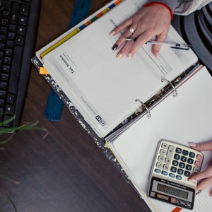 Coetzee_Co_accountants_working_1542783614_1549358410