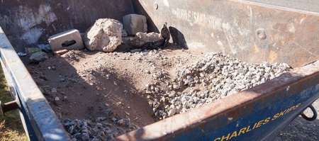 struisbaai_charlies_transport_movers_skip_dirt_1549616351