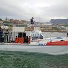 Shark Boats Launching - After 8 B&B - Gansbaai Shark Boats Launching - After 8 B&B - Gansbaai