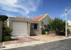 R1,495,000 | 3 Bedroom House For Sale in Franskraal