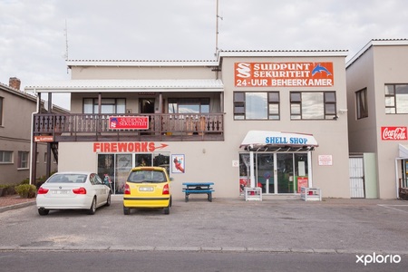 struisbaai_suidpunt_sekuriteit_office_building_front_1550493573