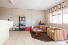 struisbaai_suidpunt_sekuriteit_reception_waiting_area_1550493898