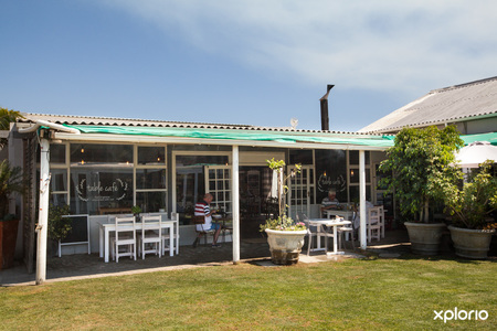 bredasdorp_table_cafe_front_view_2__1552912547