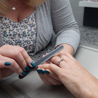 Client manicure