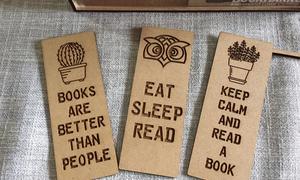 We make our own bookmarks!