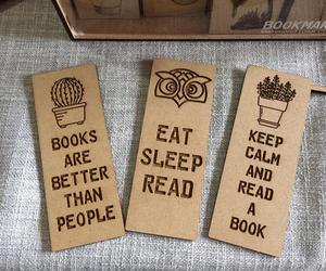 We make our own bookmarks!