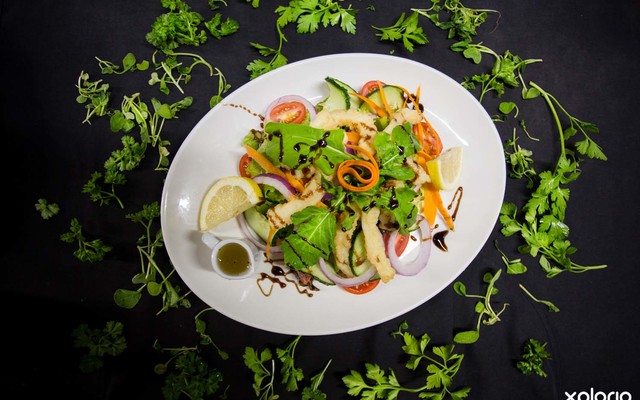 Great_white_house_calamari_salad_1520927441_1553511712