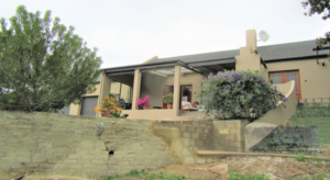 R2,695,000 | 5 Bedroom House For Sale in Napier