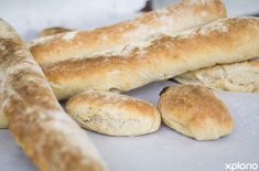 bredasdorp_speciality_shops_meelmuis_bonthuys_bread_ready_for_selling_1554792756