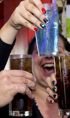 gansbaai_pub_n_grill_friends_pub_chilling_after_work_1556102306