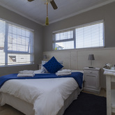 Gansbaai - On The Rocks B&B - Lilly Room