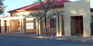 Seeff Napier - 3 bedroom home in Colesberg