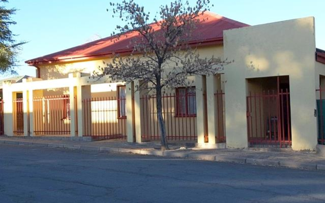 Seeff Napier - 3 bedroom home in Colesberg