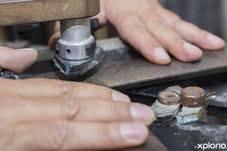 bredasdorp_speciality_shop_cs_signs_and_framing_joining_corners_1556536101