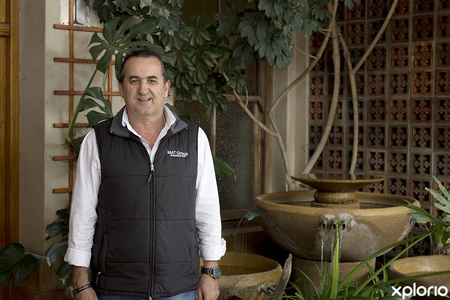 bredasdorp_accommodation_victoria_hotel_owner_1556633837