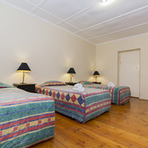 Bredasdorp - Victoria Hotel - Backpackers Room - Communal Bathroom