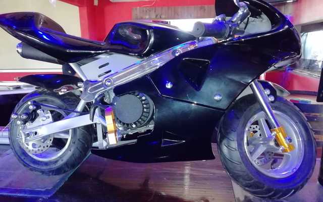 friends_bike_1557484798