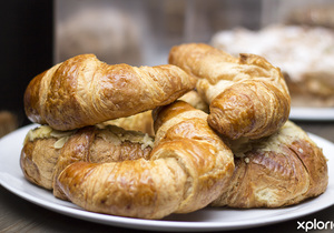 Freshly Baked Bread & Cakes