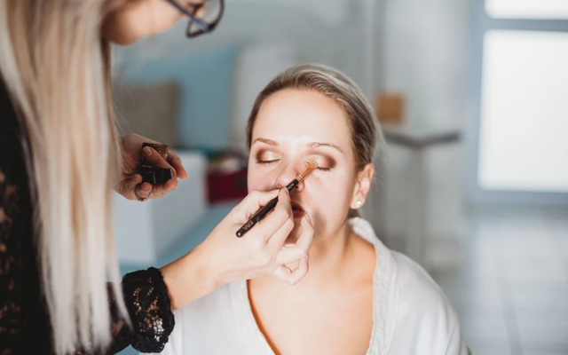 gansbaai_Jeanr_du_Plessis_Photography_make_up_done_1557904118