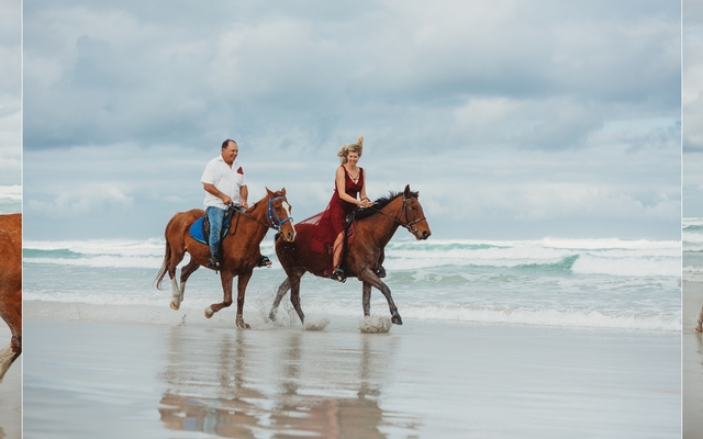 beach wedding horses gansbaai capturedphotography