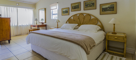hermanus_accommodation_dovecote_cottage_main_bedroom_1558939958