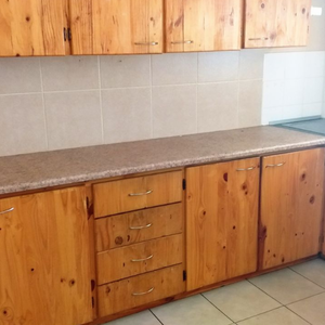 bredasdorp_seeff_bredasdorp_4_bedroom_house_for_sale_in_Bredasdorp_Main_house_kitchen_1559306533