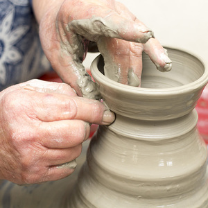 napier_art_muddylane_pottery_moulding_1543307800_1560261578