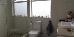 seeff_napier_3_bedroom_house_bathroom_1560439669