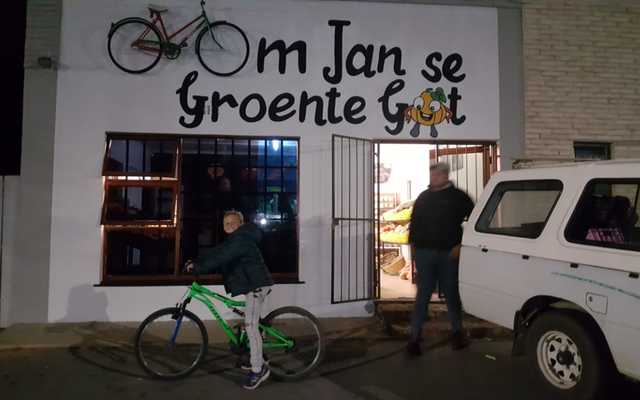 bredasdorp_Plaasmark._1560522788