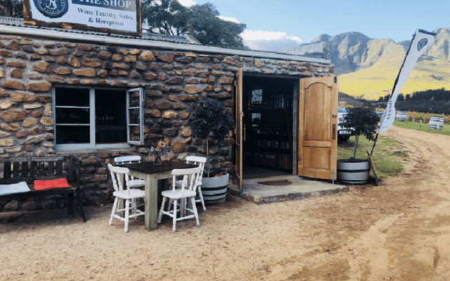 liating_stanford_hills_1561307350