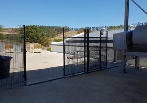 DEFENDoor Clear View Electric Fences