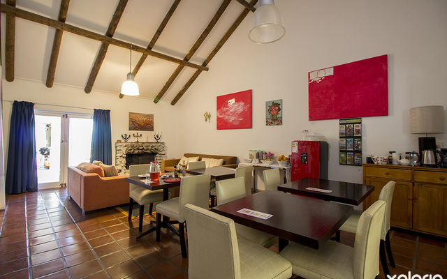 bettys_bay_accommodation_fijnbos_lodge_and_spa_dining_area_1544429910_1563806998