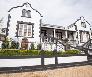 Drastically Reduced | 6 Bedroom House for Sale in Napier