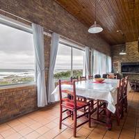 Gansbaai - Rots en See Self-Catering Villa - Interior Braai with Sea View
