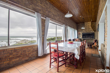 gansbaai_accommodation_rots_en_see_self_catering_villa_inside_braai_patio_with_view_1564476140
