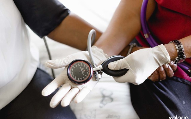 cross_home_care_measuring_blood_pressure_1519303656_1564477540