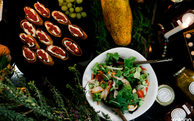 Thyme_and_lime_Smoked_Chicken_Salad_Mixed_Salad_and_Herbs_Fresh_Cream_and_Tomato_Pesto_Panini_with_Herbs_1535464084_1564749743