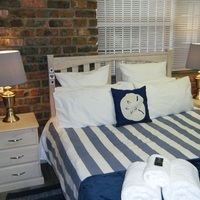 Betty's Bay Sea Way Self-catering Accommodation Bedroom