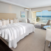 Hermanus Beach Front Lodge - Bedroom