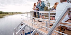 lady_stanford_guests_sightseeing_top_deck_1519734938_1566901062